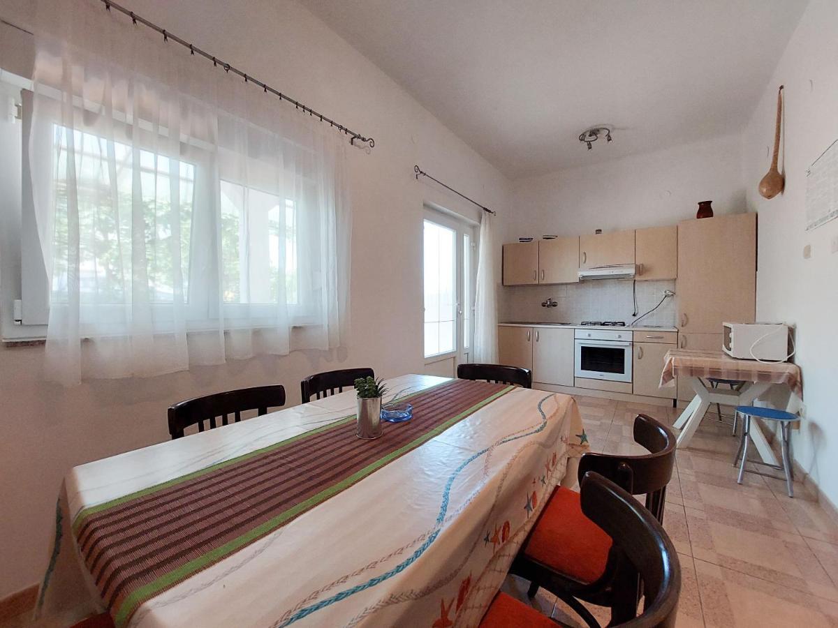 Apartment Ankica Punat Exterior photo
