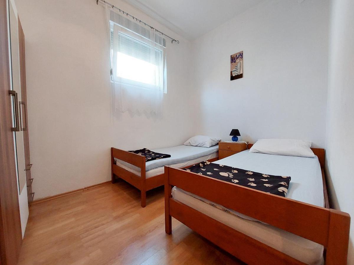 Apartment Ankica Punat Exterior photo