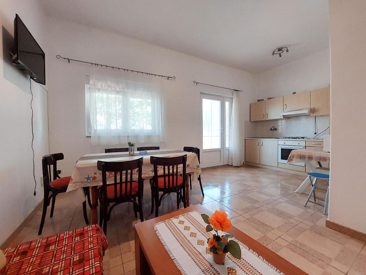 Apartment Ankica Punat Exterior photo