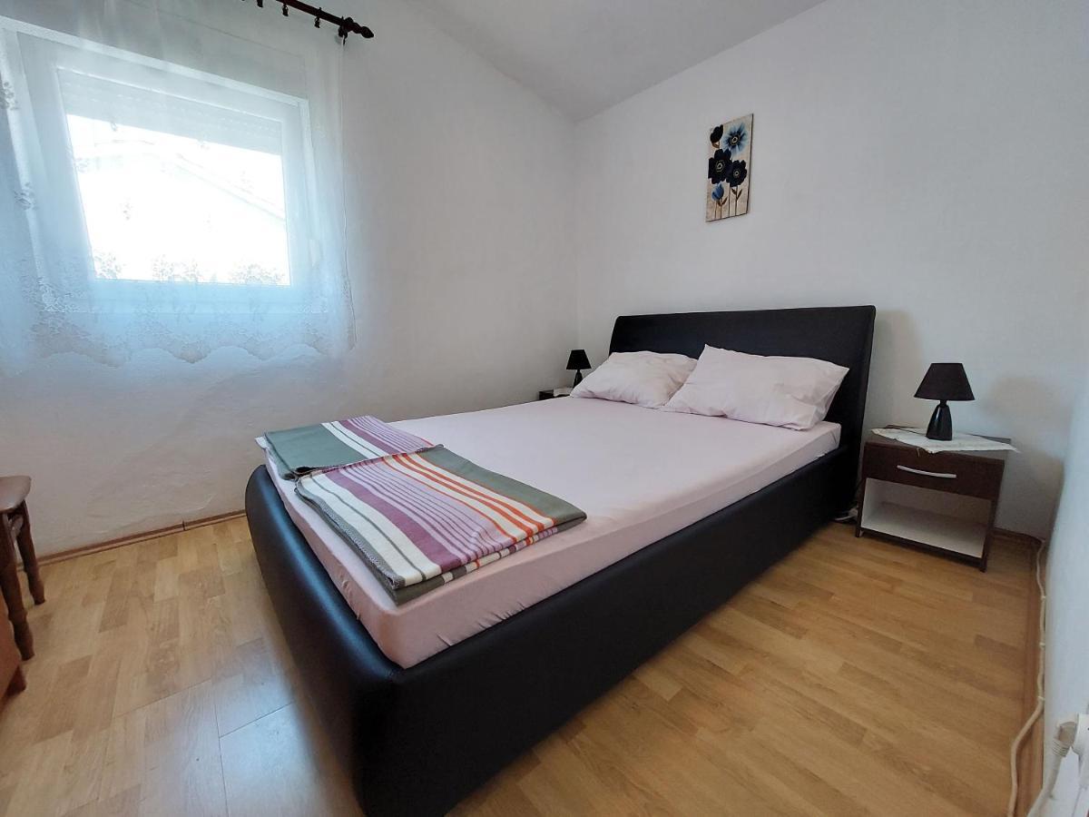 Apartment Ankica Punat Exterior photo